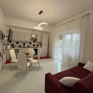  Apartamento Tiburtina Flats